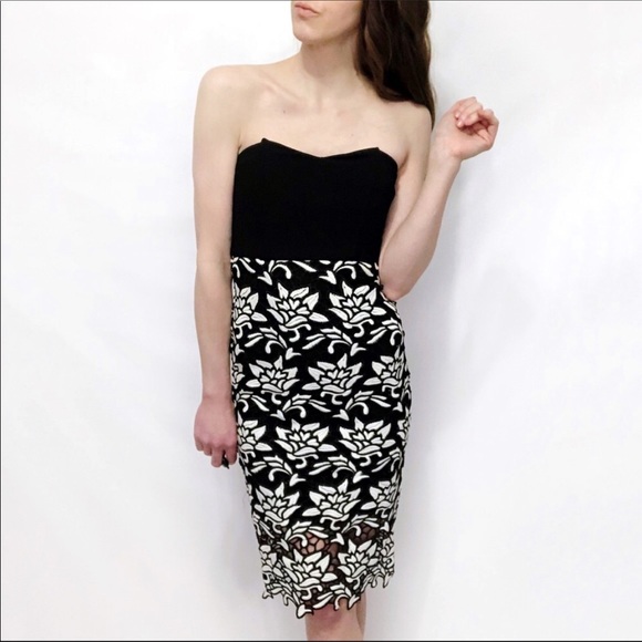 J.O.A. Strapless Floral Lace Midi Dress XS - Picture 6 of 12